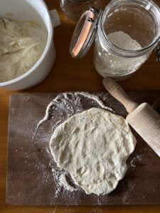 LE-FLATBREAD-OU-PAIN-PLAT-VA-SAUVER-VOS-REPAS-ADDICTION-EN-VUE-Green-Et_local-Green-Lab-Cuisine-Recette-Végétarienne-Ecolieu-Ferme-alternative