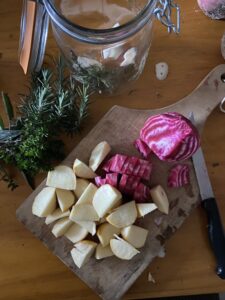 LACTO-FERMENATION-UNE-MÉTHODE-DE-CONSERVATION-SANS-ÉNERGIE-ET-EXCELLENTE-POUR-LA-SANTÉ-green-et-loacal-ecolieu-et-ferme-alternative-green-lab