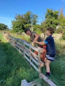 ATELIERS-ECO-CONSTRUCTION-EN-IMMERSION-EN-ECOLIEU-DANS-LE-VAUCLUSE-AU-GREEN-LAB-DE-GREEN-ET-LOCAL